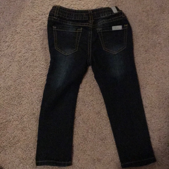 Girls 2t 7 for all mankind jeans - Picture 2 of 3